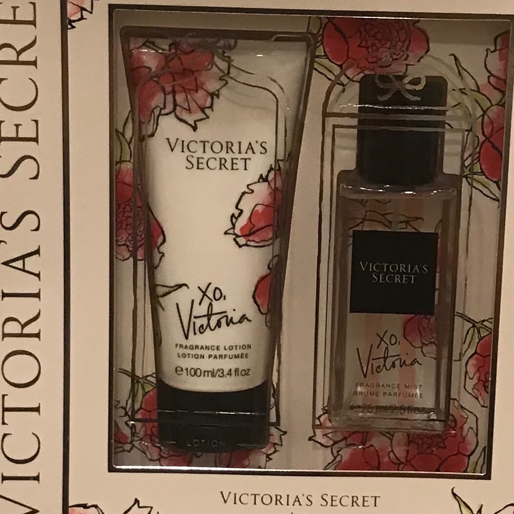 💕Victoria’s Secret XO Victoria Body Spray &Lotion